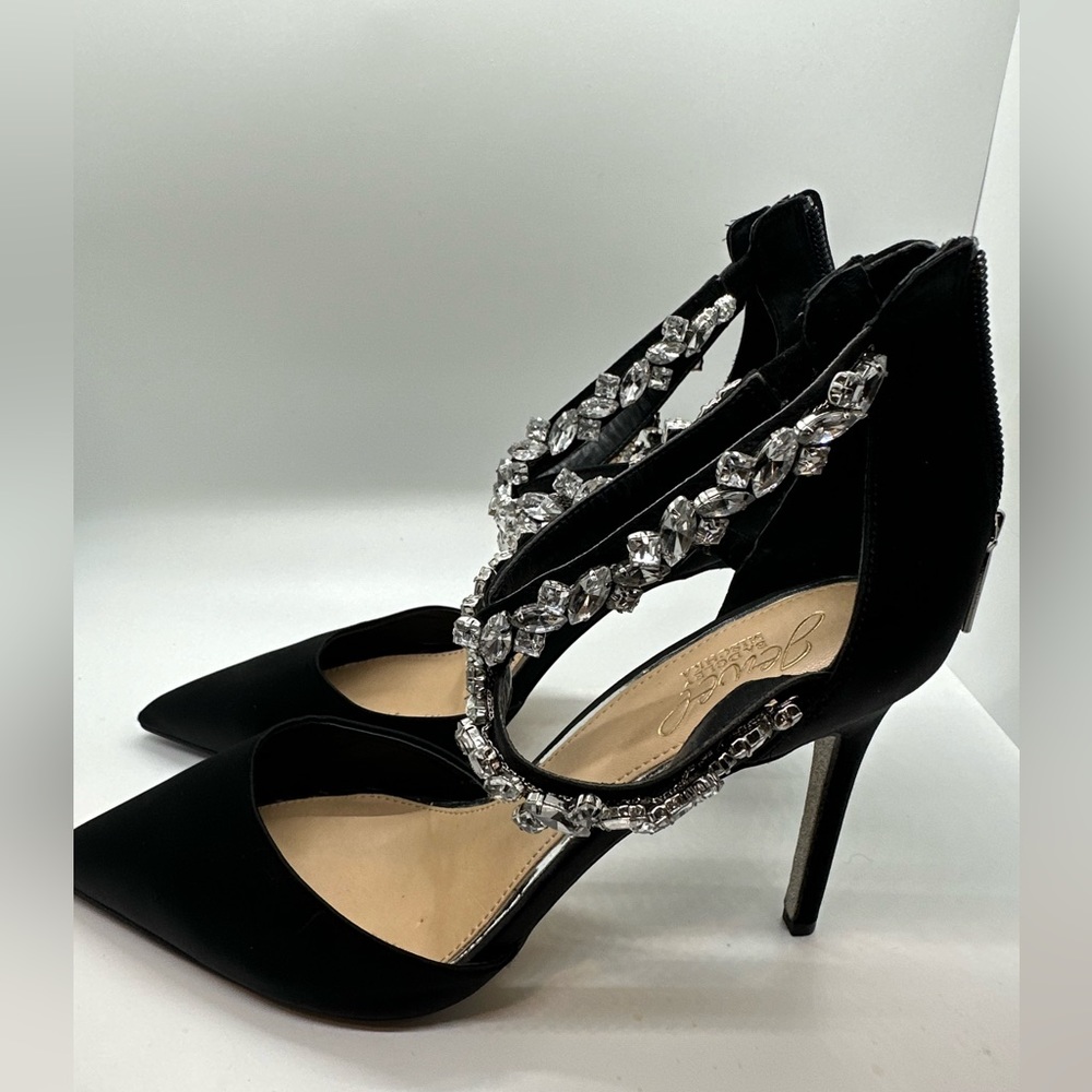 BADGLEY MISCHKA WITH JEWELS SIZE 8